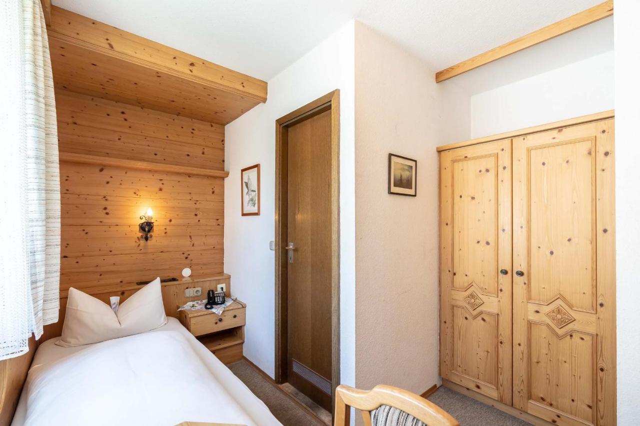 Hotel-Gasthof Zum Dragoner Peiting Exterior photo